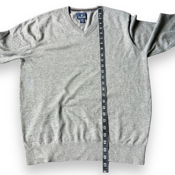Lot of 3 Men's L Sweaters Stafford, Tommy Hilfiger, Izod Blue & Gray V-Neck Crew - Picture 9 of 16